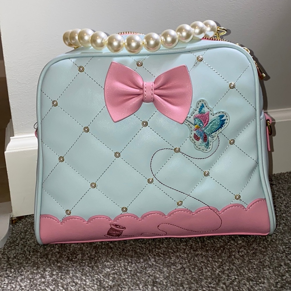 Gorgeous loungefly Cinderella handbag NWT